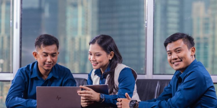 Cerita Anak Buruh Harian, Bisa Fokus Kuliah Berkat Beasiswa dari Bukit Asam (PTBA)