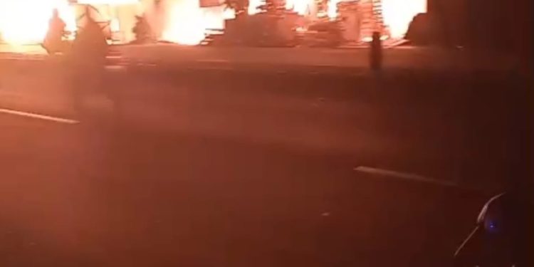 Puluhan Gudang Palet Di Citarik Bekasi Ludes Di Lalap Si Jago Merah