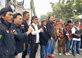 Aliansi Ormas Se Kabupaten Bekasi Mengutuk Keras Pelaku Pelecehan Kepada Bupati Dan Wakil Bupati Bekasi