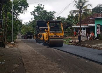 Kedungsalam Menyala Jalan Menuju Arah Pantai Di Hotmix