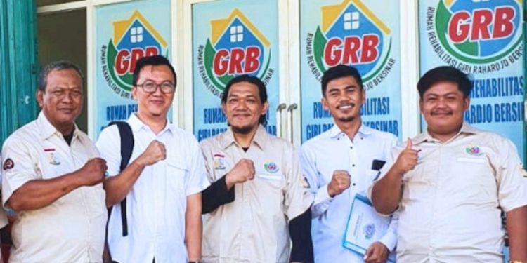 Ketua Presidium DPP PWDPI Gus Aulia Kecam Keras Oknum Kades Dapat Cuti Rehabilitasi Tanpa Koordinasi, Bertentangan dengan Ketentuan BNNK dan Polres Gresik