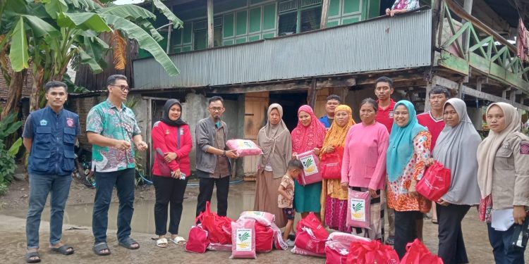 Pasca Banjir, Pemkab Bantaeng Terus Salurkan Bantuan 