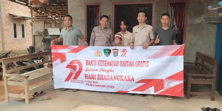 Hari Bhayangkara Ke-79, Polres Lampung Utara Gelar Bhakti Kesehatan Sunat Gratis Keliling