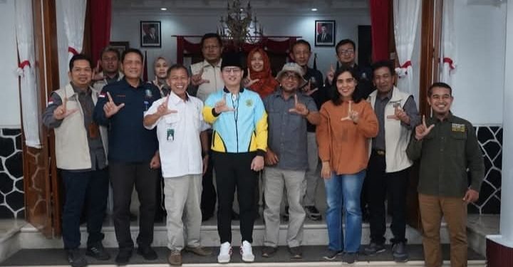 Kader Konservasi Penyu Pantai Kili-Kili Trenggalek Nominator Lomba Wana Lestari Nasional