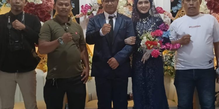 Meski Digelar Sederhana, Acara Pernikahan Pasangan Ini Tambah Meriah dengan Kehadiran Ormas Badak Banten DPC Rangkasbitung