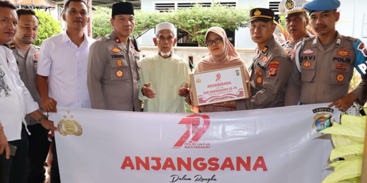 Hari Bhayangkara Ke-79, Polres Lampung Utara Gelar Anjangsana ke Purnawirawan dan Warakauri