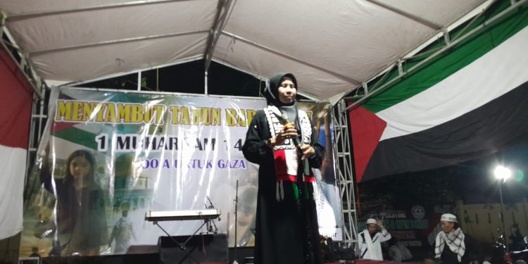 Masyarakat Desa Kedungwarungin Sambut Tahun Baru Islam 1 Muharam 1447 H,Dengan Pawai Obor
