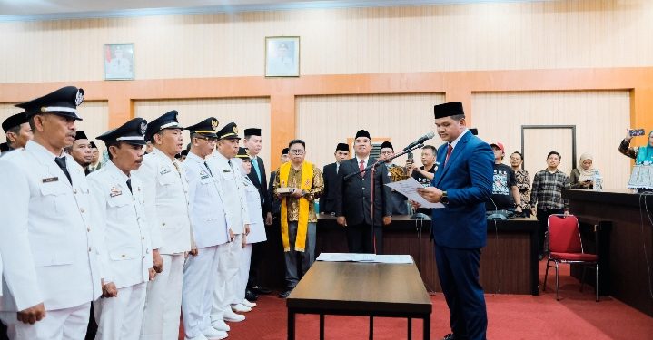 Bupati Bantaeng Lantik 64 Pejabat Pengawas dan Pejabat Administrator Lingkup Kabupaten Bantaeng