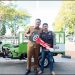 Bupati Bantaeng Uji Nurdin Serahkan Bantuan Truk Sampah ke Kepala Pasar Banyorang