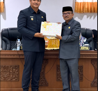 Bupati Bantaeng Uji Nurdin Serahkan RPMJD 2025 – 2029 dan Pertanggungjawaban APBD 2024