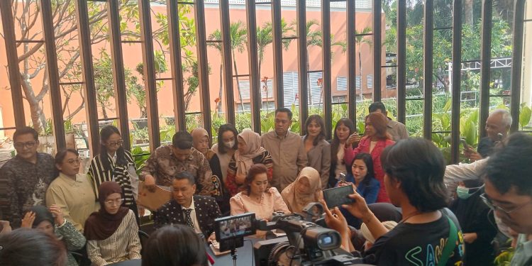 Keluarga 3 Polisi Korban Penembakan di Way Kanan Protes Ketidakprofesionalan Proses Persidangan