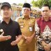 Bupati Bekasi Ade Kuswara Kunang Menijau Warga Yang Tidak Punya Rumah Di Kampung Parung Banteng