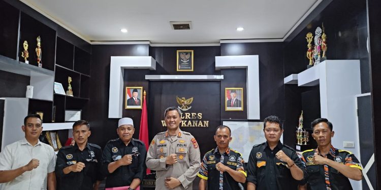 Ketua LSM GMBI Distrik Waykanan mengucapkan selamat hari Bhayangkara yang ke 79
