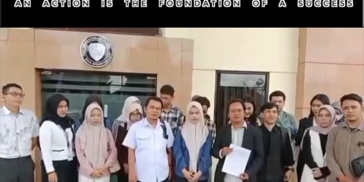 Tahap 2 Kasus Curanmor dan Sajam, Unit Reskrim Polsek Berbah Serahkan Tersangka berikut Barang Bukti