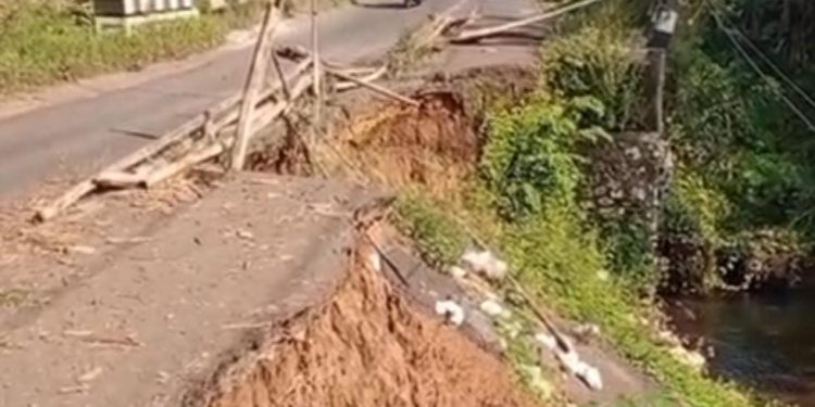 Jembatan Dusun Balong Segera Di Bangun, Jum’at Di Adakan Selamatan