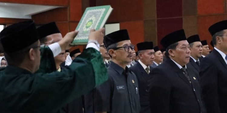 Pelantikan Sumpah Dan Janji jabatan Administrator, Pengawas, Dan Jabatan Fungsional Tertentu