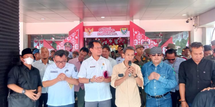 Aksi Damai Forum Masyarakat Peduli Sungai Muara Enim : Tujuh Tuntutan untuk Selamatkan Sungai yang Tercemar