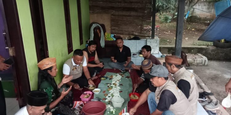 Hangat & Penuh Canda, Forwatu Banten Eratkan Persaudaraan Lewat Ngaliwet Bersama