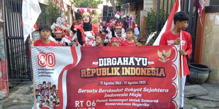 Warga RW 02 Manukan Wetan Gelar Jalan Sehat dan Karnaval Meriah HUT RI ke-80