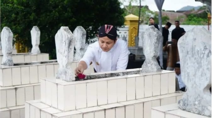Jelang Hari Jadi 831 Trenggalek Bupati Trenggalek Pimpin Ziarah Leluhur.