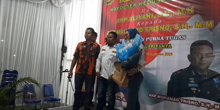 Ketua Karang Taruna Kecamatan Kedungwaringin Hadiri Sertijab Kapolsek
