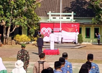 Forkopimcam Bantur Gelar Upacara Peringatan HUT RI ke-80 di SMAN 1 Bantur