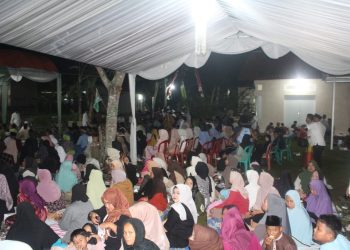 Ribuan Jemaah Ikuti Istighotsah dan Doa Bersama dalam Gebyar Maulid yang Digelar Forwatu Bersama Polda Banten