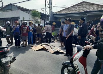 Kecelakaan di Karawang, Satu Tewas Terlindas Mobil Boks