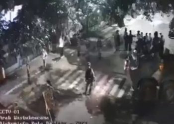 Kekerasan di Kampus Bandung Terkait Unjuk Rasa, Mahasiswa Jadi Korban Gas Air Mata