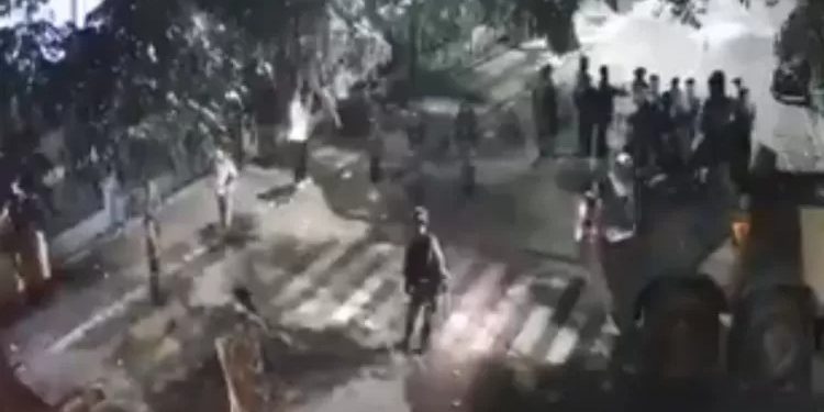 Kekerasan di Kampus Bandung Terkait Unjuk Rasa, Mahasiswa Jadi Korban Gas Air Mata