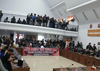 Ratusan Buruh Duduki DPRD Bantaeng, Desak Keadilan dan Bentuk Pansus Sengketa PT Huadi