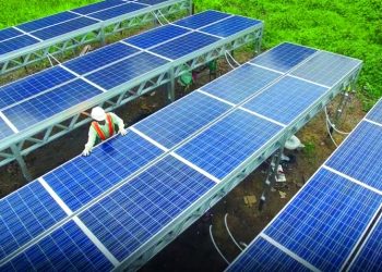 UMJ Serahkan Panel Surya untuk Mendukung Pertanian Hidroponik