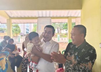 CAMAT NEGRI AGUNG Tinjau kegiatan Posyandu Mekar Asri Di Kampung Bandar Dalam
