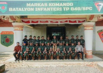 Sekda Lampung Tengah Dampingi Pangdam XII/Raden Intan dalam Kunjungan Kerja ke Yonif 848/SPC