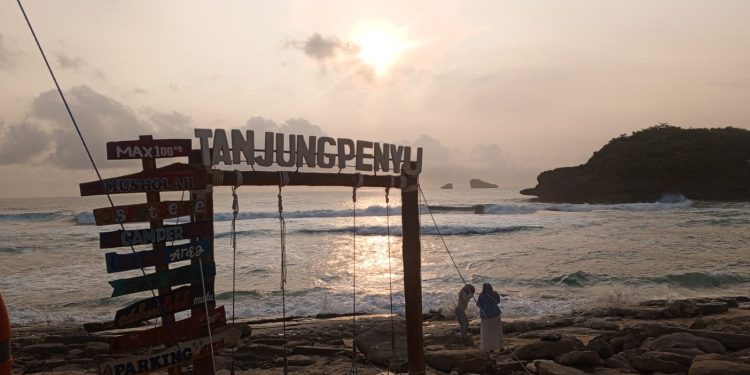 Pantai Tanjung Penyu Hadirkan Inovasi dan Kreativitas untuk Wisatawan