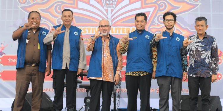 Dengan Semangat “Literasi Kuat, Bantaeng Bangkit”, Festival Literasi Resmi Dibuka Oleh Wabup