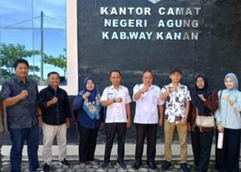 Camat Negeri Agung Terima Kunjungan Tim Pendamping KMP, Ajak Bekerja Aktif di Wilayah Binaan
