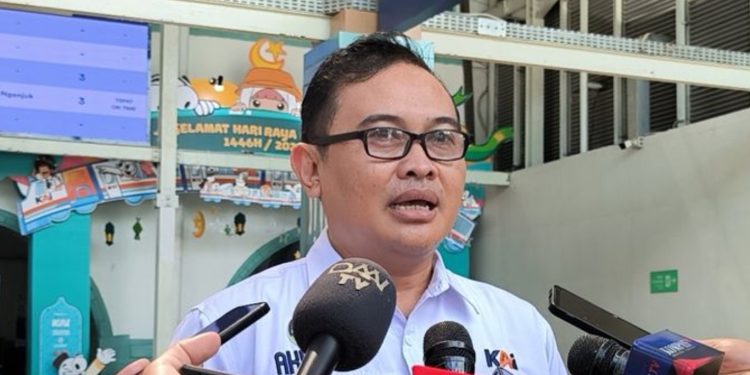 KAI Berlakukan Aturan Baru Penggunaan Powerbank di Kereta, Larang Isi Daya Selama Perjalanan