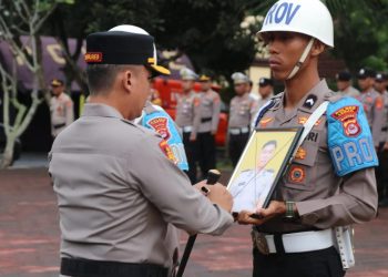 Tegas, Kapolres Lebak Berikan Sanksi PTDH kepada Personel yang Terlibat Peredaran Narkoba.