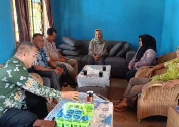 Camat Negeri Agung Jalani Tiga Agenda Strategis dalam Sehari: Pembinaan Aparatur, Rewang Bersama Warga, hingga Hadiri Rapat Organisasi