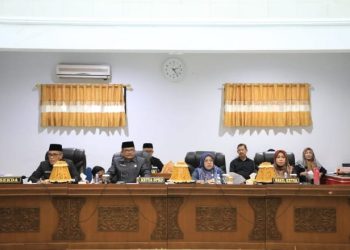 Pemkab Bantaeng Serahkan Ranperda dan Rancangan KUA-PPAS Tahun Anggaran 2026 ke DPRD