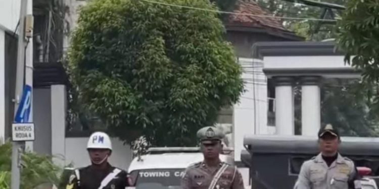 Operasi Zebra 2025: Kapolrestabes Surabaya Tegaskan Disiplin Lalu Lintas untuk Tekan Kecelakaan