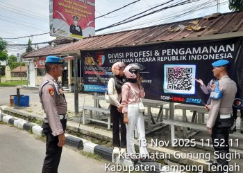 Sosialisasi Barcode Layanan Pengaduan DUMAS Propam Polri Polres Lampung Tengah Di Wilkum Polres Lampung Tengah.
