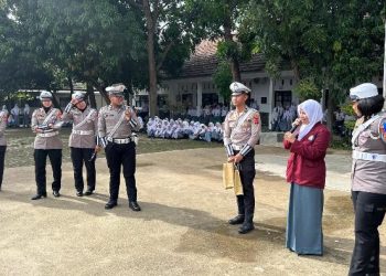 Gaungkan Sosialisasi Ops Zebra Lodaya, Satlantas Polres Karawang Sapa Pelajar Lewat Program Police Goes to School