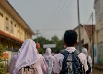 Kontroversi Wacana Sekolah Enam Hari di Jawa Tengah, Petisi Penolakan Tembus 25 Ribu Dukungan