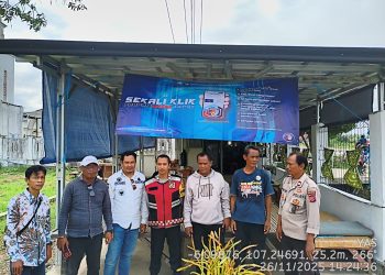 Anggota Polsek Batujaya Laksanakan Patroli Dialogis dan Sambangi Warga untuk Jaga Kamtibmas