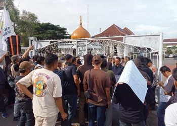 Aksi Damai Forwatu Banten Menggema: Jaga Marwah Serang, Tolak THM, Minta AG Lengser