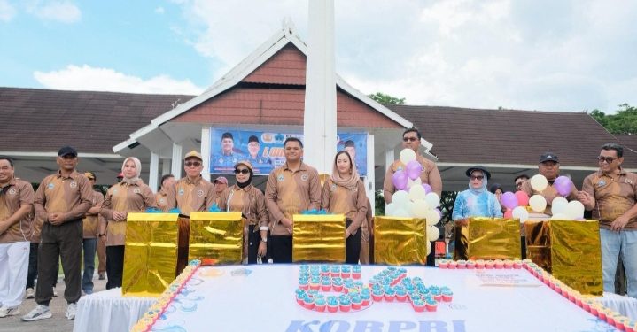 Sambut HUT KORPRI ke-54 Tahun, Diskominfo SP Ramaikan Lomba Defile Antar Instansi