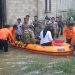 Kapolsek Bangkinang Barat Salurkan Bantuan Sembako untuk Korban Banjir di Desa Silam
