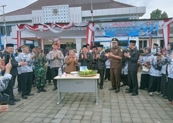 Bupati dan Wakil Bupati Empat Lawang Hadiri Jalan Sehat dan Senam Sehat HUT Korpri